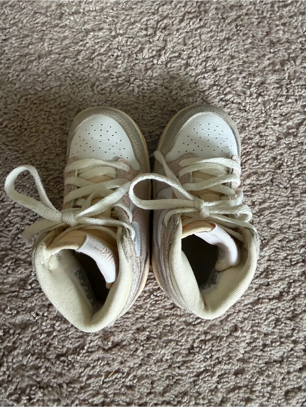 Nike Air Jordan 1 Retro High OG toddlers' sneakers in the 